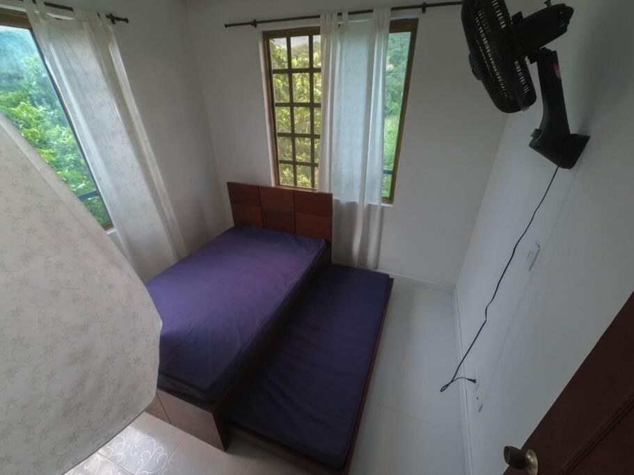 Casa Familiar Y De Descanso Villa Lorenza - Apulo Cund. Dış mekan fotoğraf